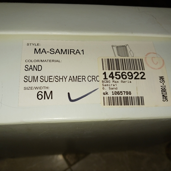 New BCBG 4" Samira Wedge Size 6 - Picture 4 of 5